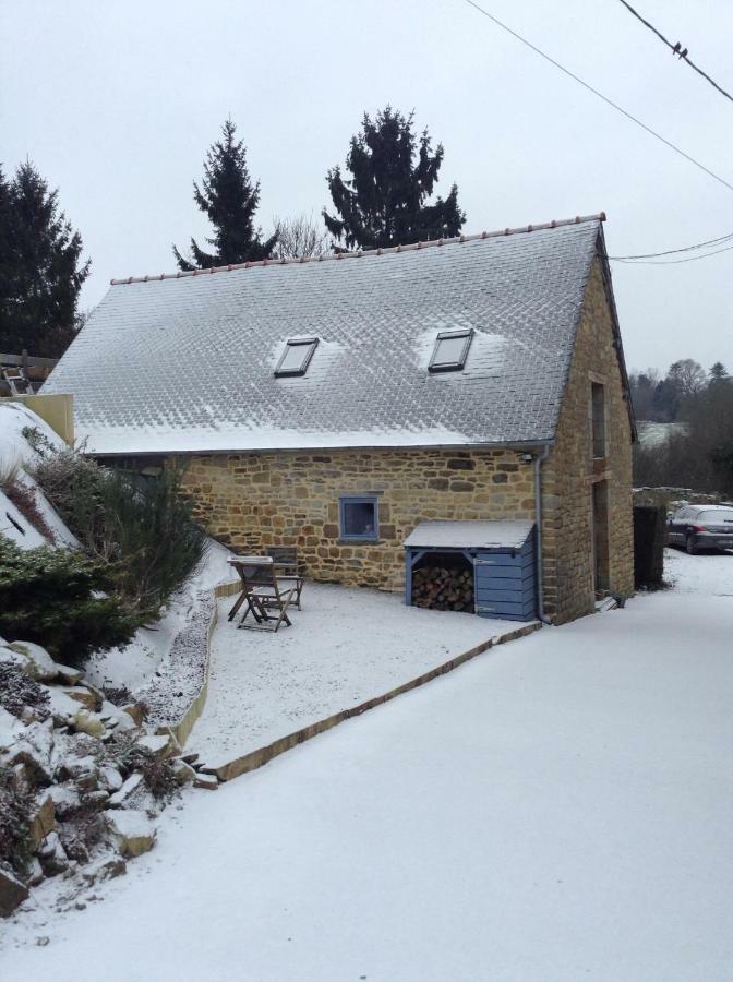 The Grange Villa Les Portes du Coglais Exterior photo